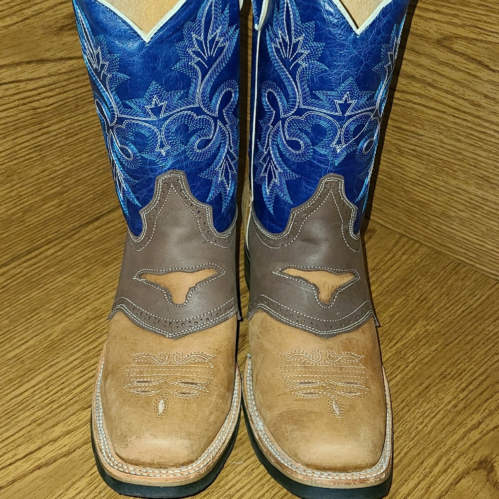 Potrillo Cowboy Boots